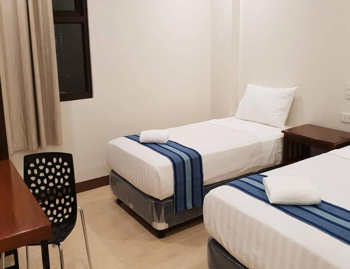 Hotel Lourdes Laoag Eksteriør bilde
