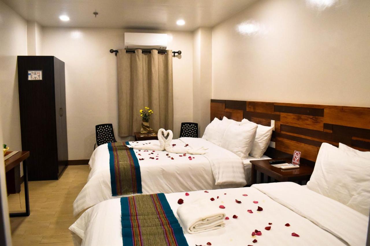 Hotel Lourdes Laoag Eksteriør bilde